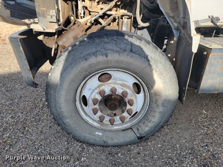 image for item ME9575 2000 GMC C8500  dump truck