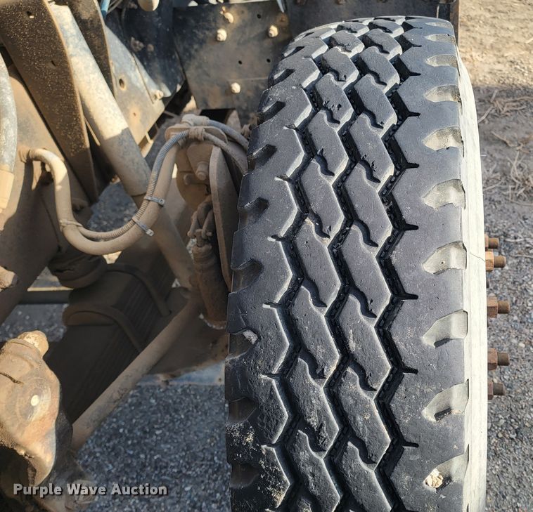 image for item ME9575 2000 GMC C8500  dump truck