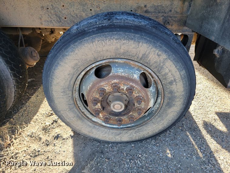 image for item ME9575 2000 GMC C8500  dump truck