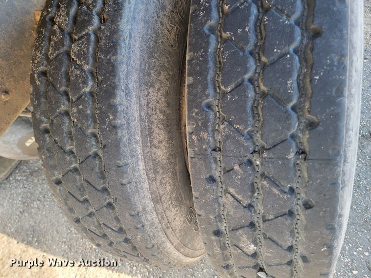 image for item ME9575 2000 GMC C8500  dump truck