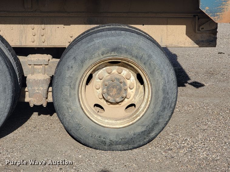 image for item ME9575 2000 GMC C8500  dump truck