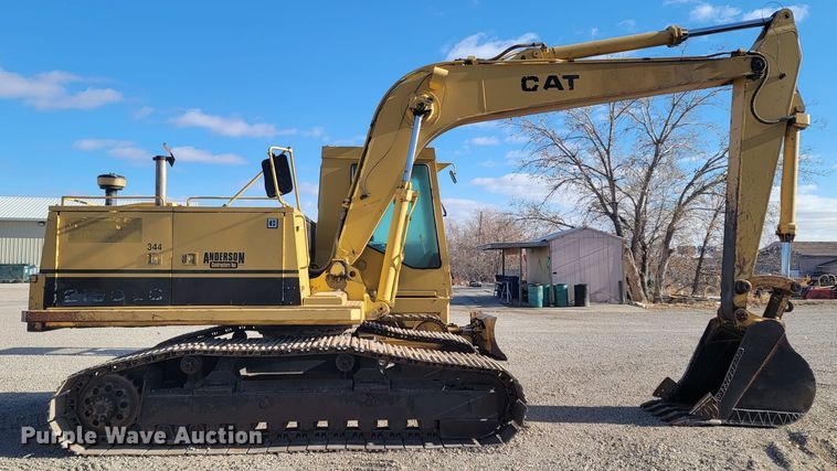 image for item ME9577 1988 Caterpillar 215C LC  excavator
