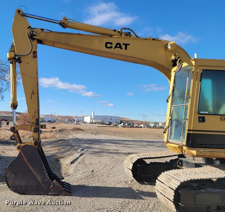 image for item ME9577 1988 Caterpillar 215C LC  excavator