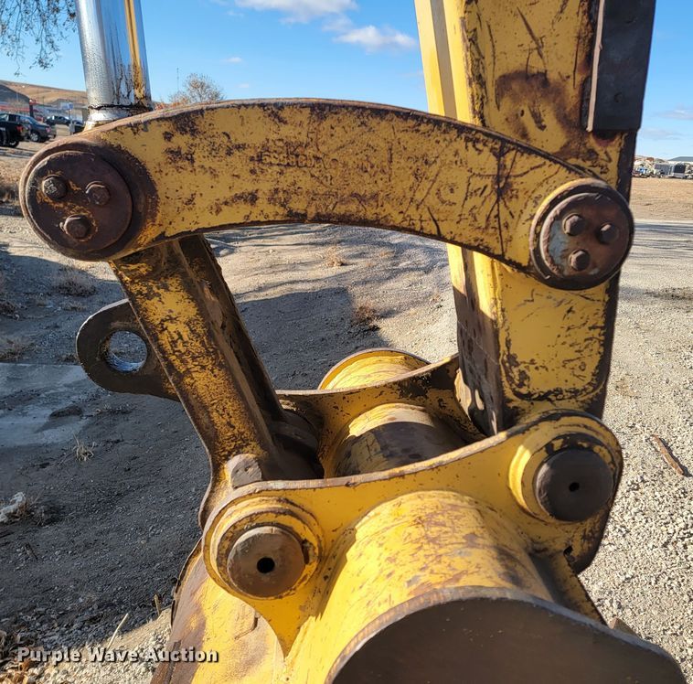 image for item ME9577 1988 Caterpillar 215C LC  excavator