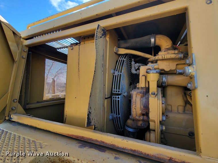 image for item ME9577 1988 Caterpillar 215C LC  excavator