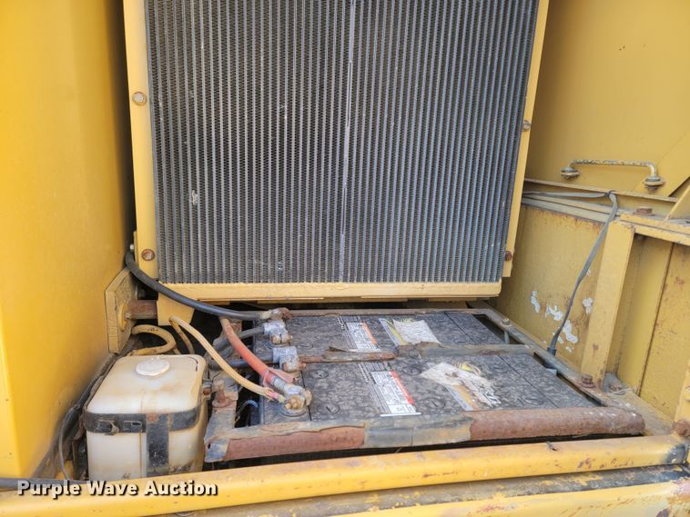 image for item ME9577 1988 Caterpillar 215C LC  excavator