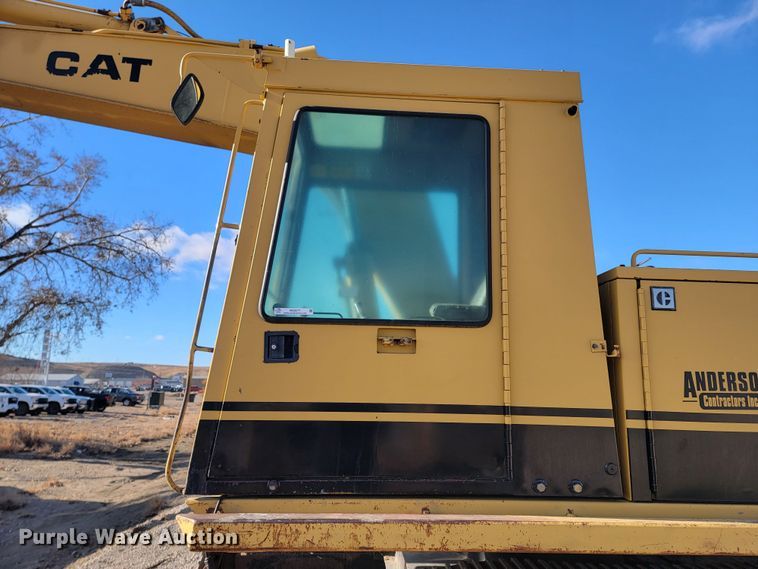 image for item ME9577 1988 Caterpillar 215C LC  excavator