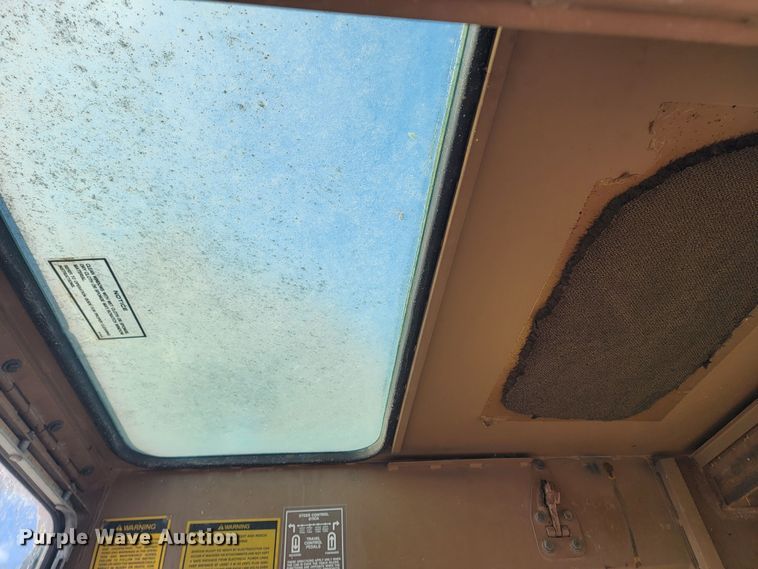 image for item ME9577 1988 Caterpillar 215C LC  excavator