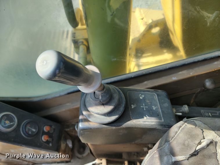 image for item ME9577 1988 Caterpillar 215C LC  excavator