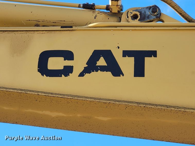 image for item ME9577 1988 Caterpillar 215C LC  excavator