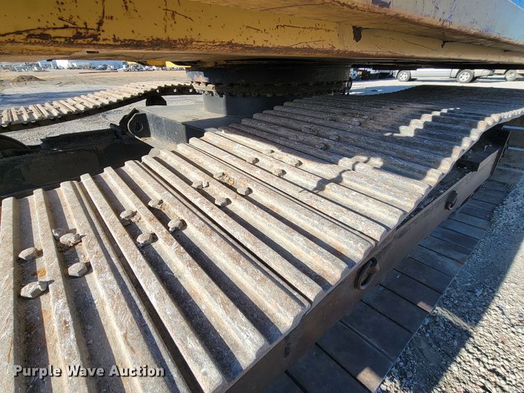 image for item ME9577 1988 Caterpillar 215C LC  excavator