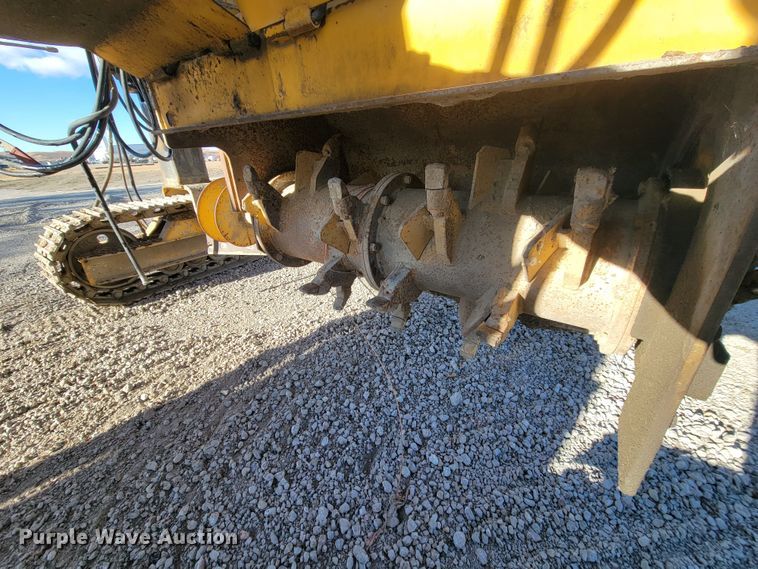 image for item ME9579 1990 Gomaco Commander III GT6300  slip form paver