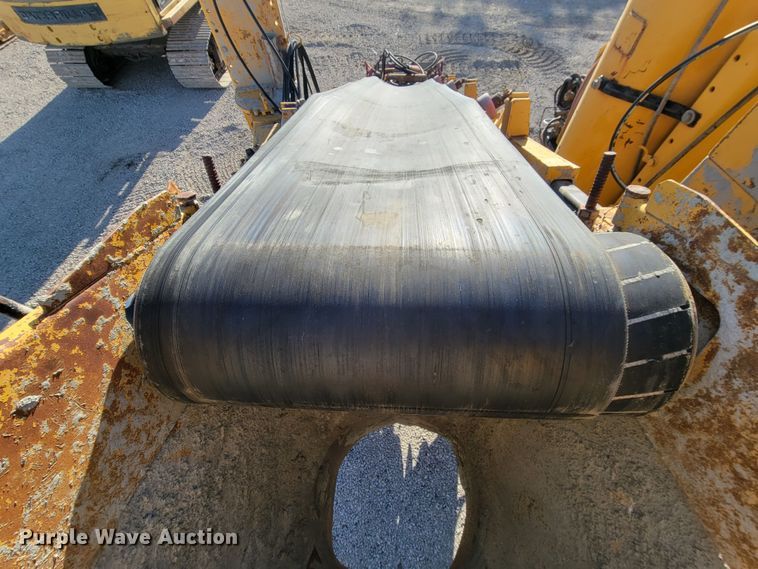 image for item ME9579 1990 Gomaco Commander III GT6300  slip form paver