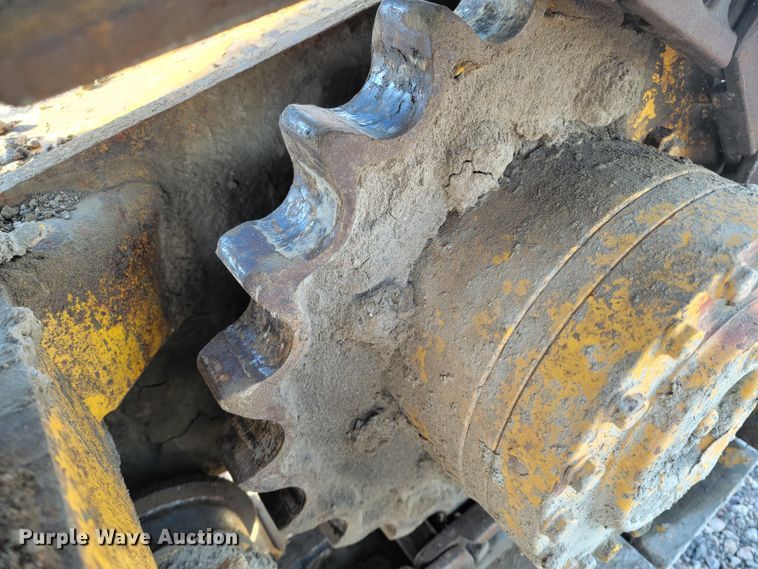 image for item ME9579 1990 Gomaco Commander III GT6300  slip form paver