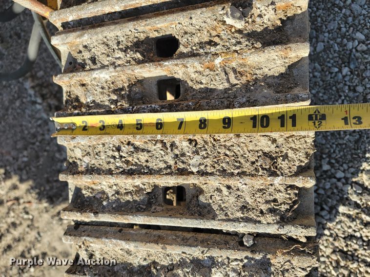 image for item ME9579 1990 Gomaco Commander III GT6300  slip form paver