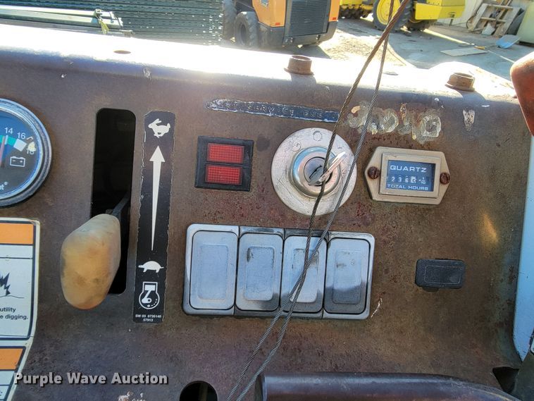 image for item ME9583 2004 Bobcat MT52  compact utility loader