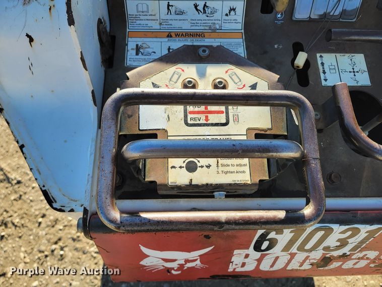 image for item ME9583 2004 Bobcat MT52  compact utility loader