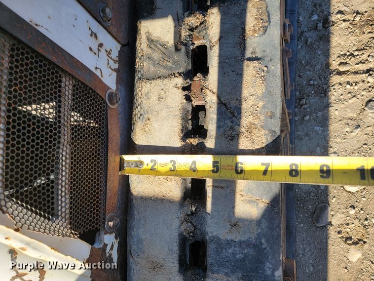 image for item ME9583 2004 Bobcat MT52  compact utility loader