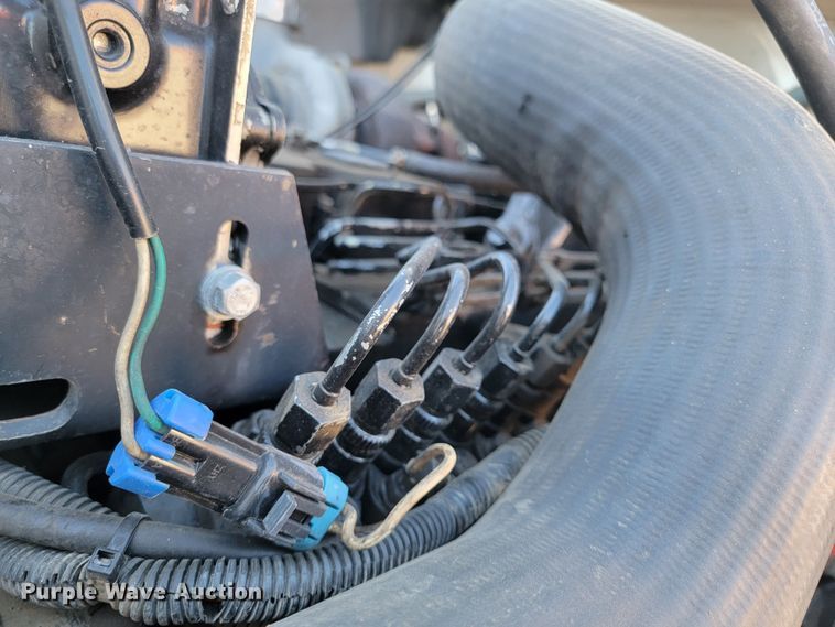 image for item ME9585 1999 Freightliner FL70  utility / service truck