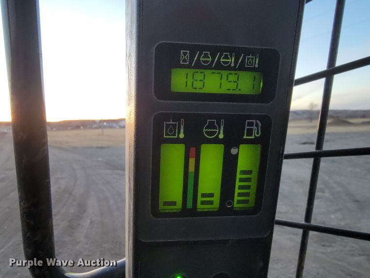 image for item ME9586 2018 Case SR210  skid steer loader