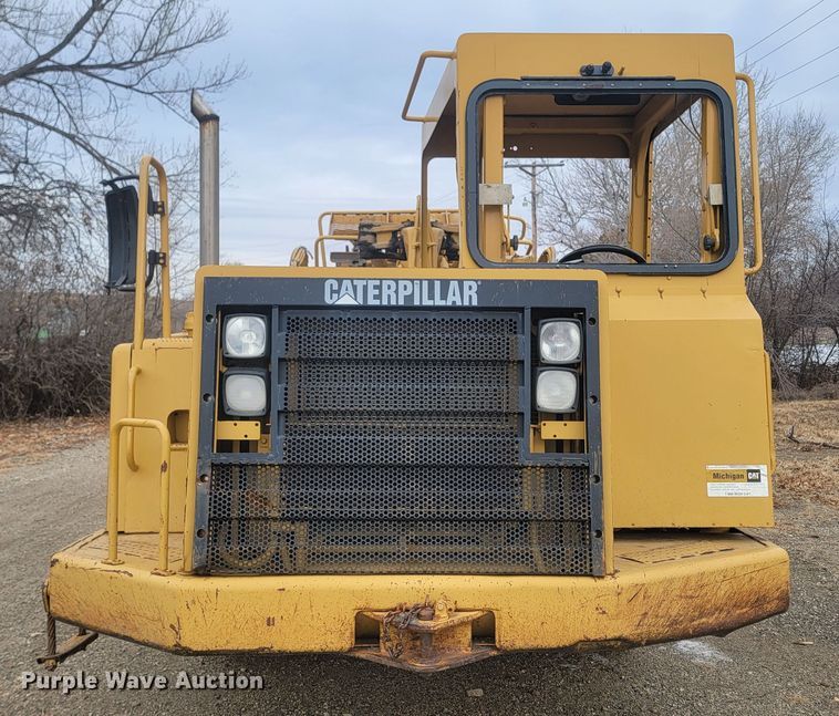 image for item ME9609 1994 Caterpillar 613C Series II  elevating scraper