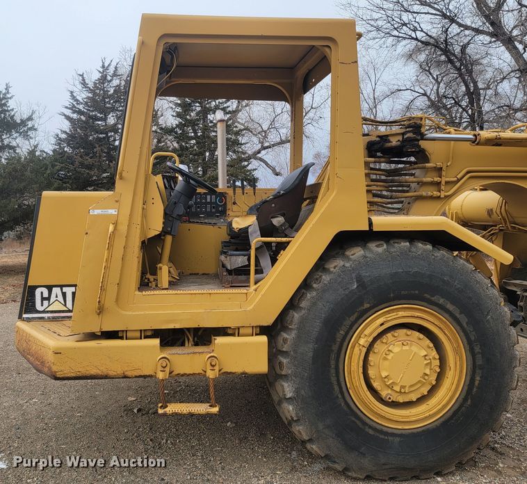 image for item ME9609 1994 Caterpillar 613C Series II  elevating scraper