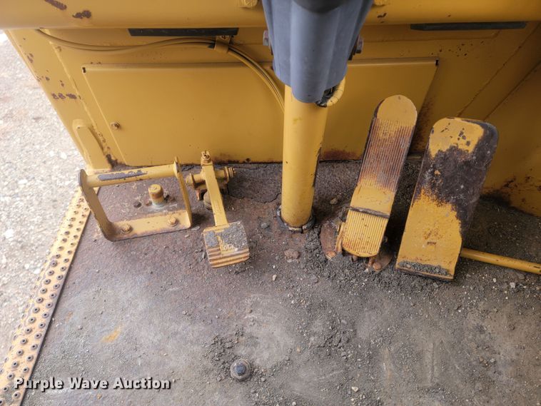 image for item ME9609 1994 Caterpillar 613C Series II  elevating scraper