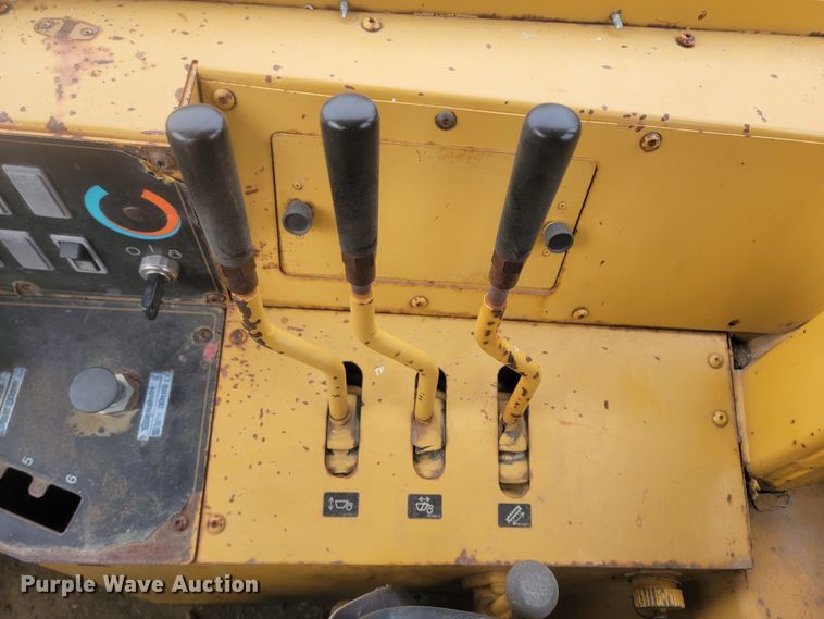 image for item ME9609 1994 Caterpillar 613C Series II  elevating scraper