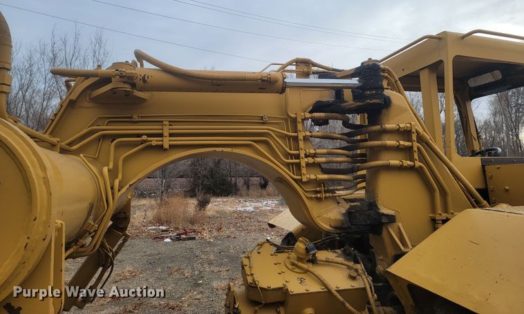 image for item ME9609 1994 Caterpillar 613C Series II  elevating scraper