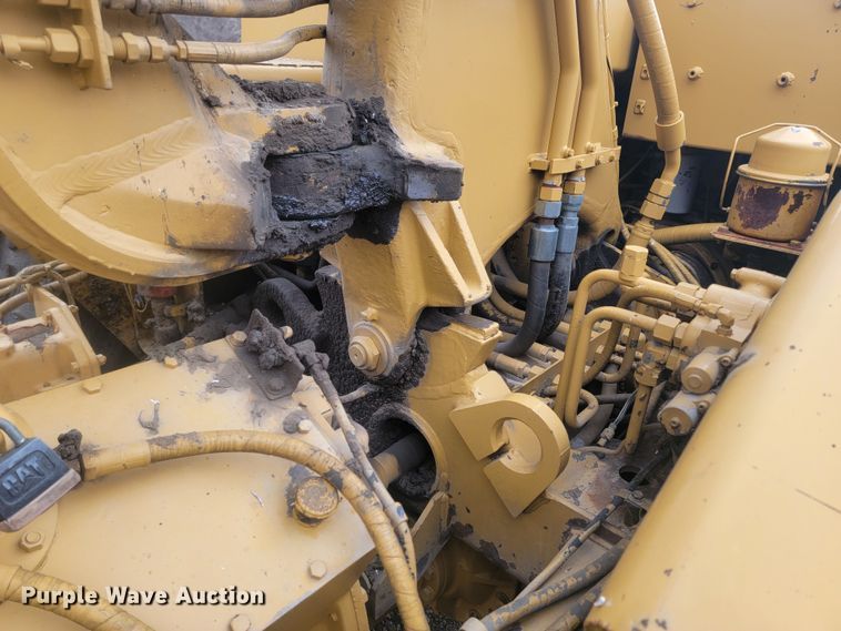 image for item ME9609 1994 Caterpillar 613C Series II  elevating scraper