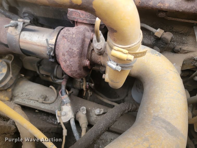 image for item ME9609 1994 Caterpillar 613C Series II  elevating scraper