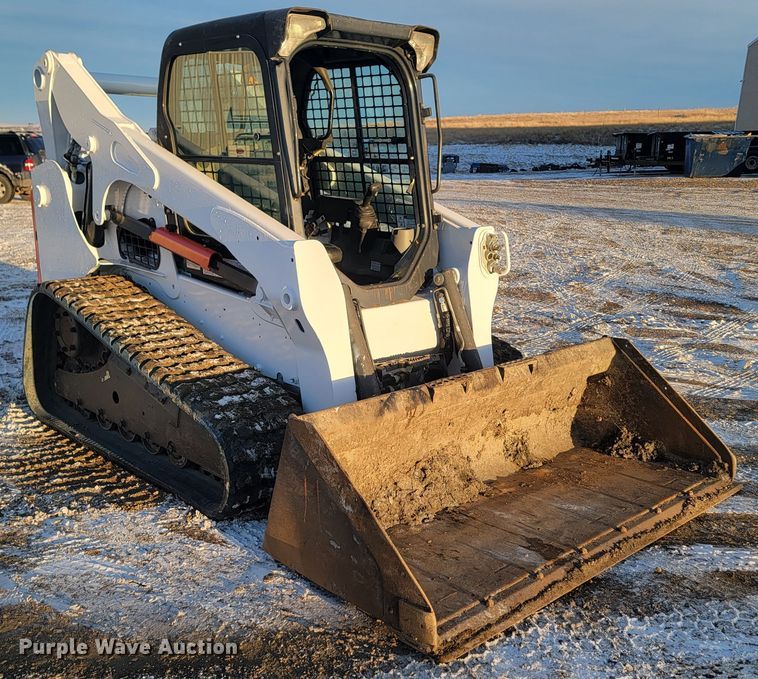 image for item ME9615 2015 Bobcat T750  tracked skid steer loader