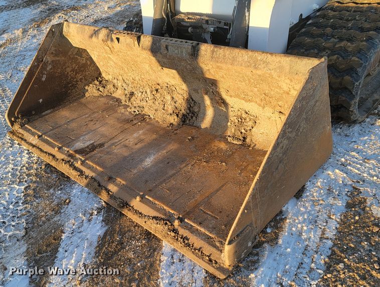 image for item ME9615 2015 Bobcat T750  tracked skid steer loader