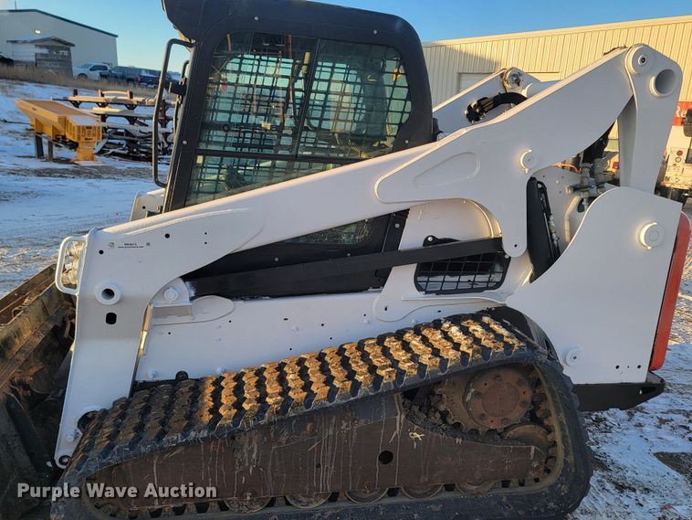 image for item ME9615 2015 Bobcat T750  tracked skid steer loader