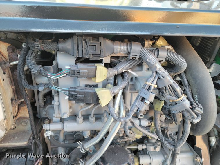 image for item ME9615 2015 Bobcat T750  tracked skid steer loader