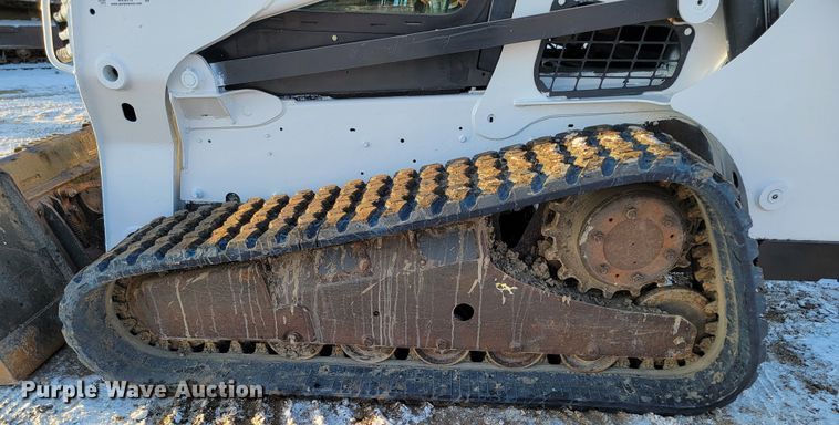 image for item ME9615 2015 Bobcat T750  tracked skid steer loader