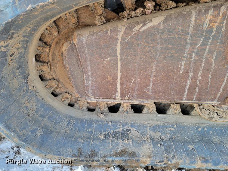 image for item ME9615 2015 Bobcat T750  tracked skid steer loader