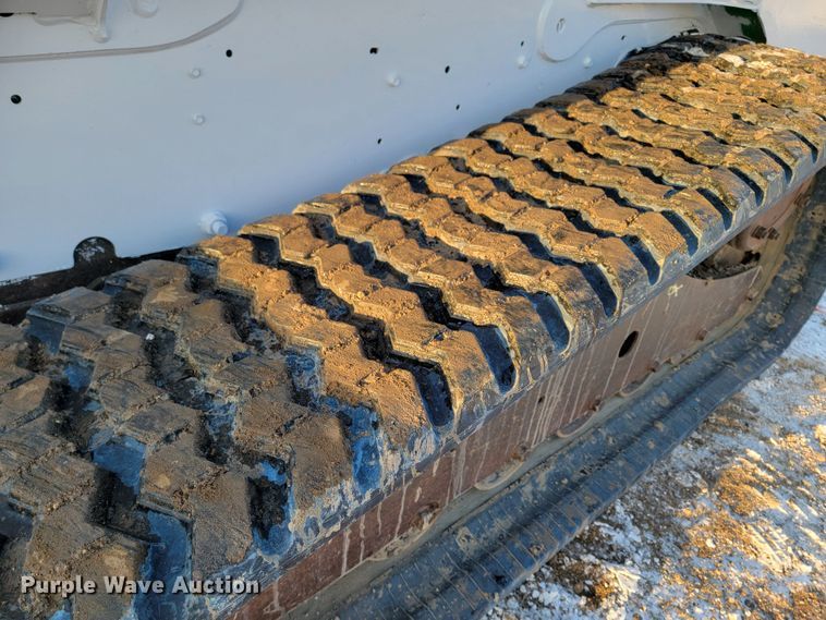 image for item ME9615 2015 Bobcat T750  tracked skid steer loader