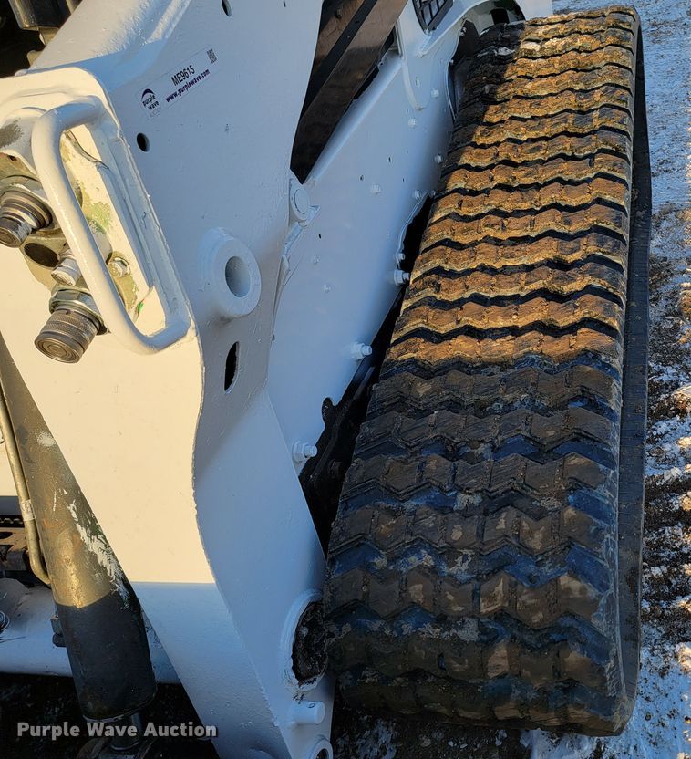image for item ME9615 2015 Bobcat T750  tracked skid steer loader