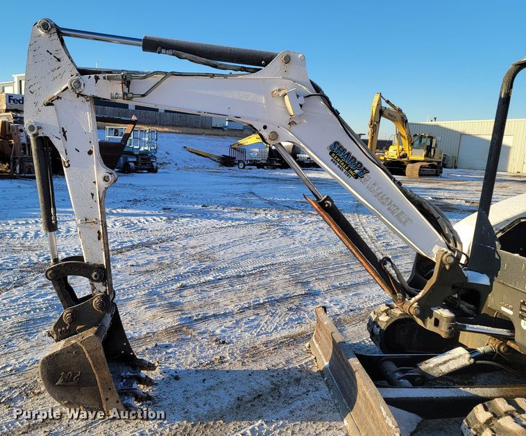 image for item ME9616 2013 Bobcat E35  mini excavator