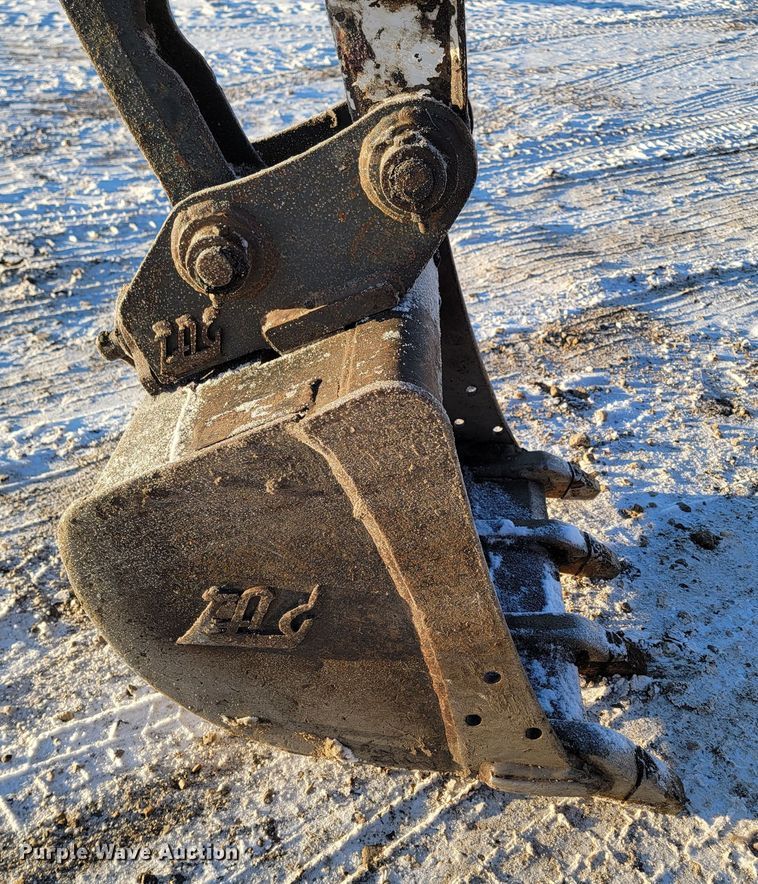 image for item ME9616 2013 Bobcat E35  mini excavator