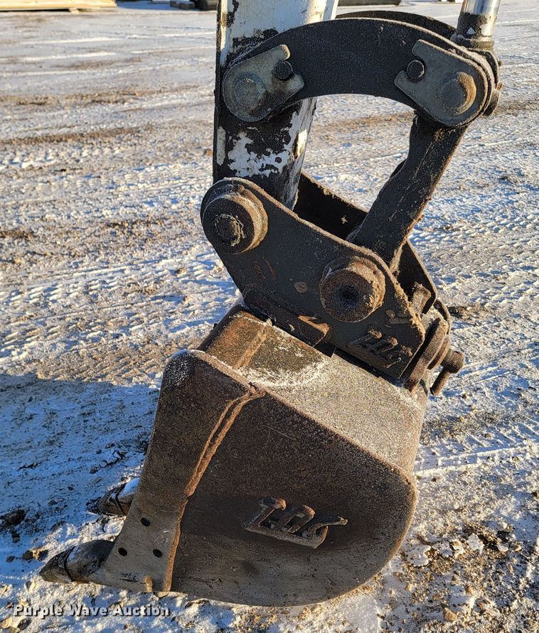 image for item ME9616 2013 Bobcat E35  mini excavator