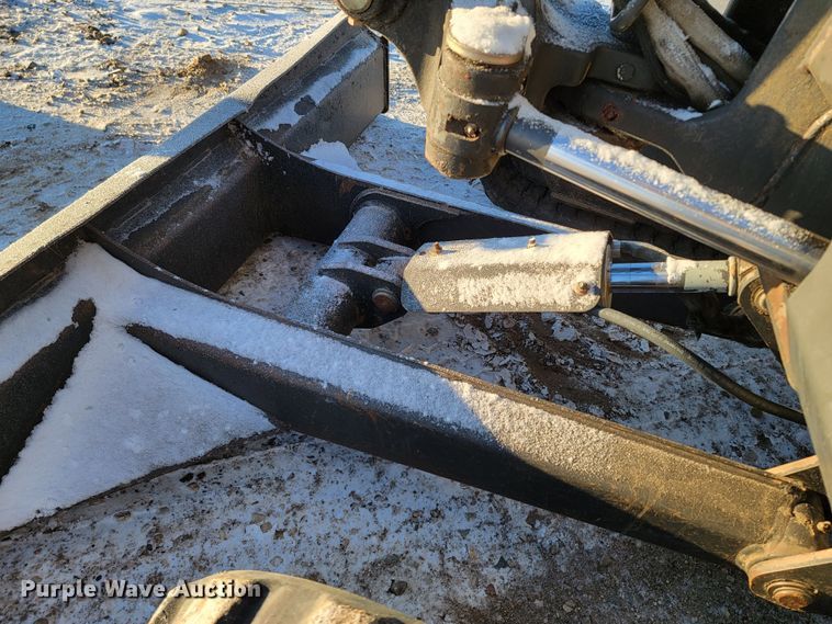 image for item ME9616 2013 Bobcat E35  mini excavator