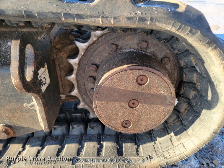 image for item ME9616 2013 Bobcat E35  mini excavator