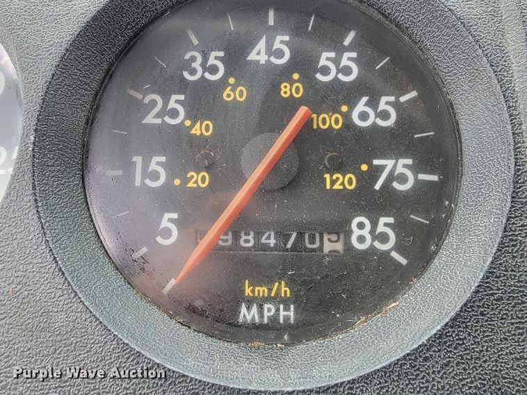 image for item ME9619 1998 Freightliner FL70  dump flatbed truck