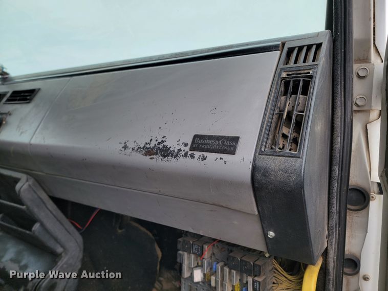 image for item ME9619 1998 Freightliner FL70  dump flatbed truck