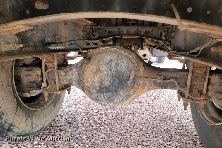 image for item ME9619 1998 Freightliner FL70  dump flatbed truck