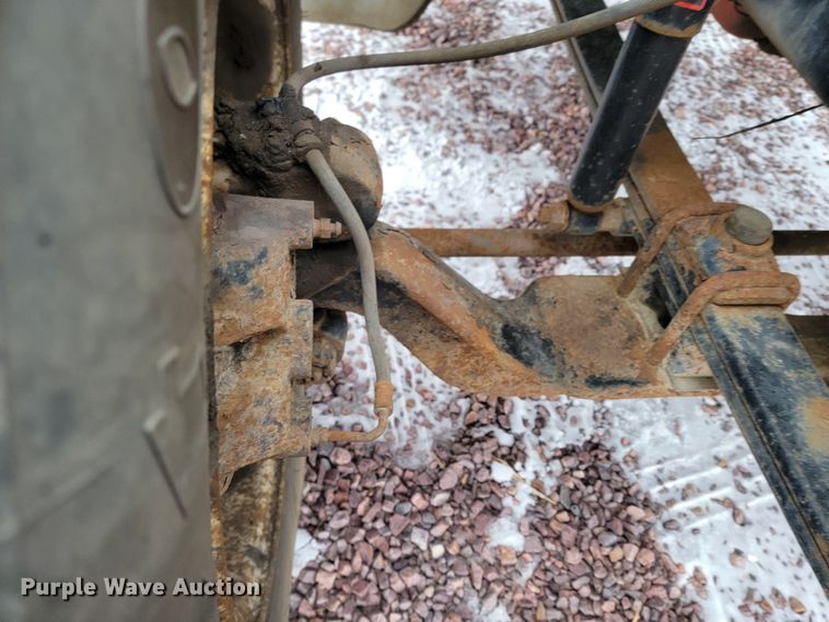 image for item ME9619 1998 Freightliner FL70  dump flatbed truck