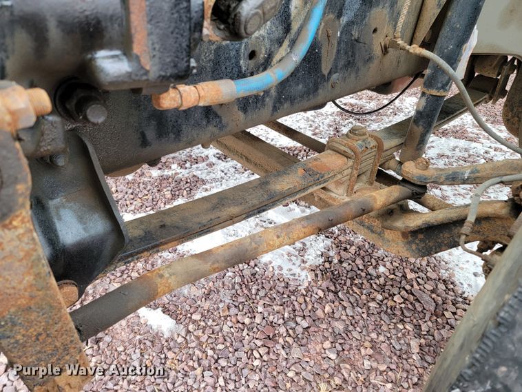 image for item ME9619 1998 Freightliner FL70  dump flatbed truck