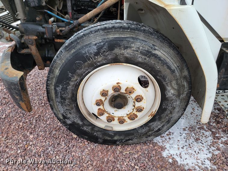 image for item ME9619 1998 Freightliner FL70  dump flatbed truck